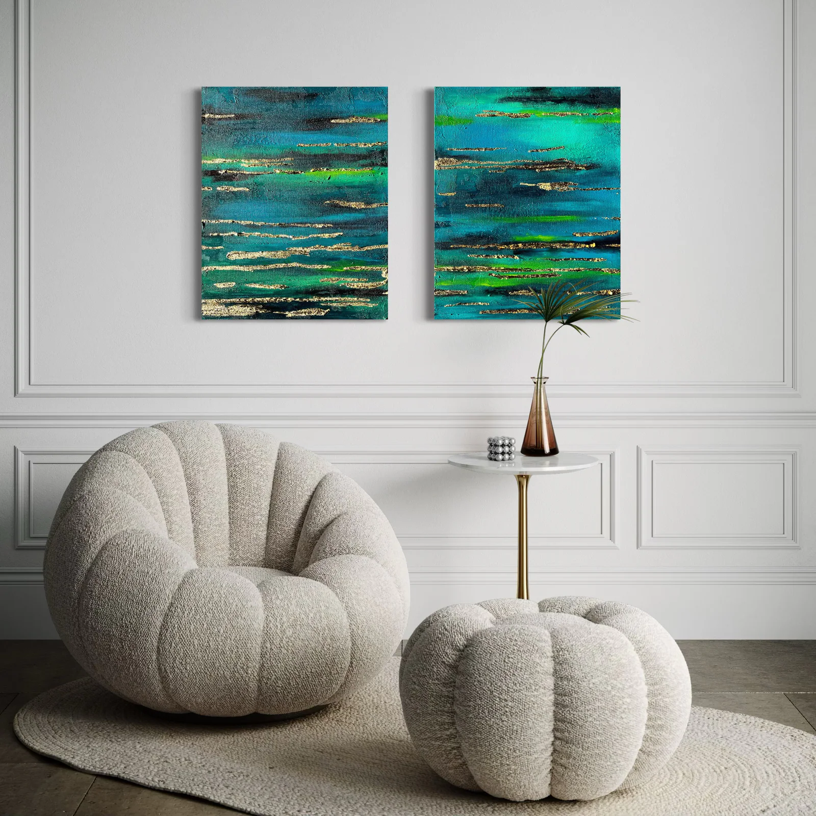Zwei abstrakte Acrylbilder mit goldenen Linien in Türkis und Grün – moderne Wandkunst von Barbara Wieser-Balkus im stilvollen Wohnambiente / barbarART